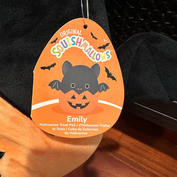 NWT set of two Squishmallows totes. Emily the bat and Bella the spider. - Picture 3 of 6